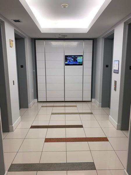 Building Photo - 300 S Australian Ave