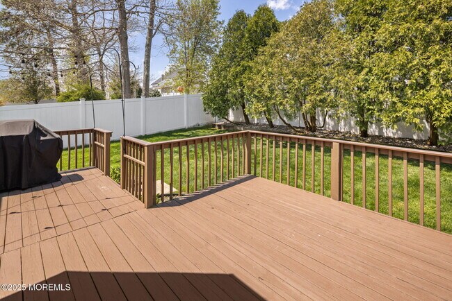 Building Photo - 148 Mizzen Ave