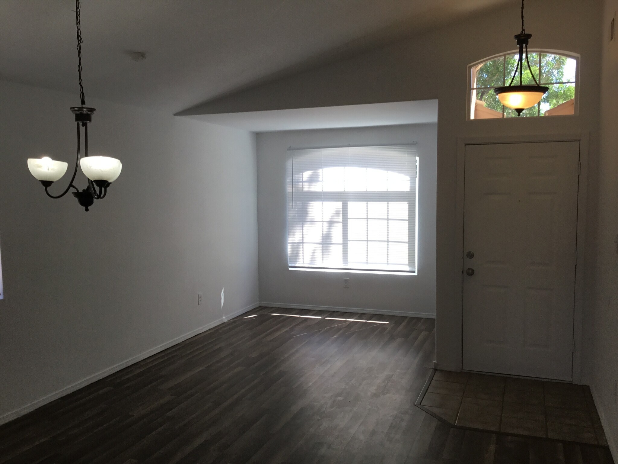 Building Photo - 3833 Oasis Springs Rd NE