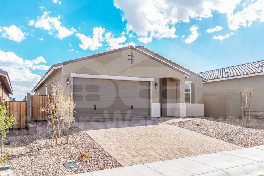 Building Photo - 19963 W Palo Verde Dr