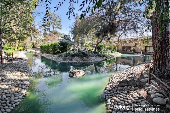 Building Photo - 151 Buckingham Dr