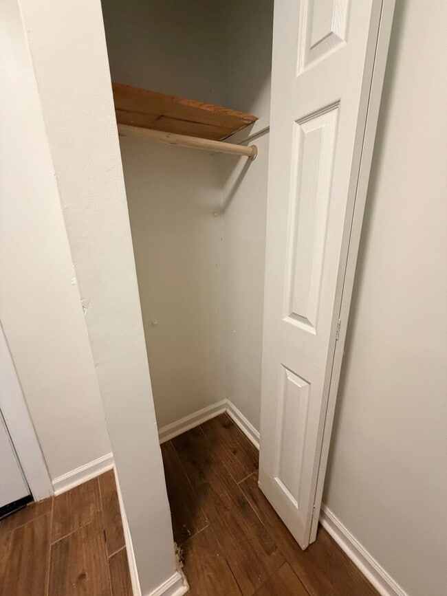 Building Photo - 303 Haltiwanger Rd