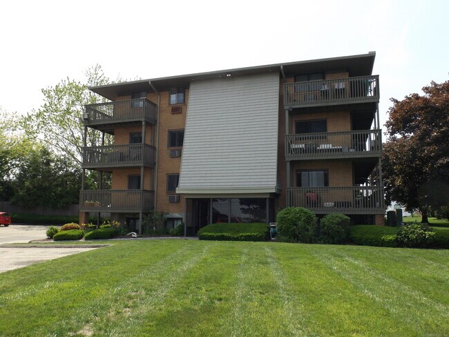 Building Photo - 1165 Stratford Rd