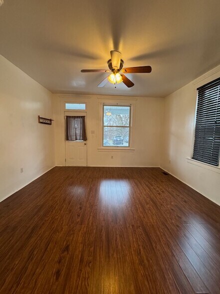 Building Photo - 134 E Smithfield St