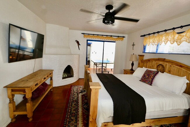 Building Photo - Garcia House: Fully Furnished, Wonderful Hot Tub, Spacious Fenced Outdoor Area, Pet-Friendly too!