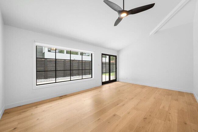 Building Photo - LUX 3BD, 2BA Belcaro Home with 2-Car Garage