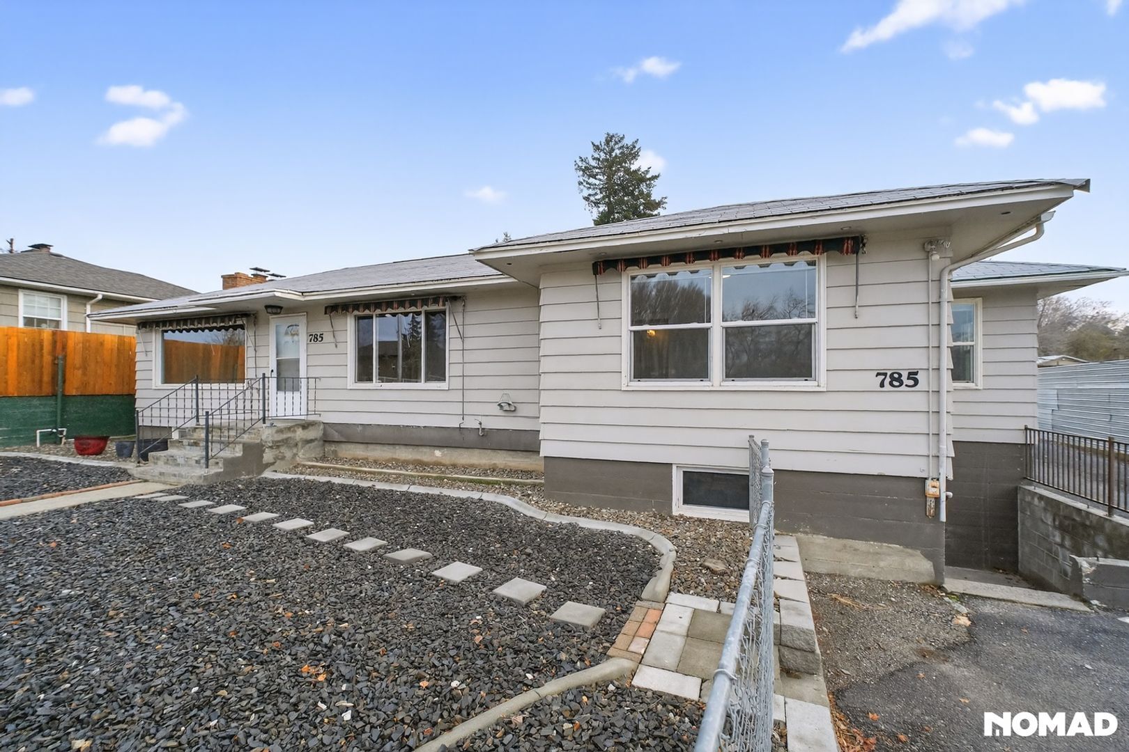 Building Photo - 785 Eastmont Ave