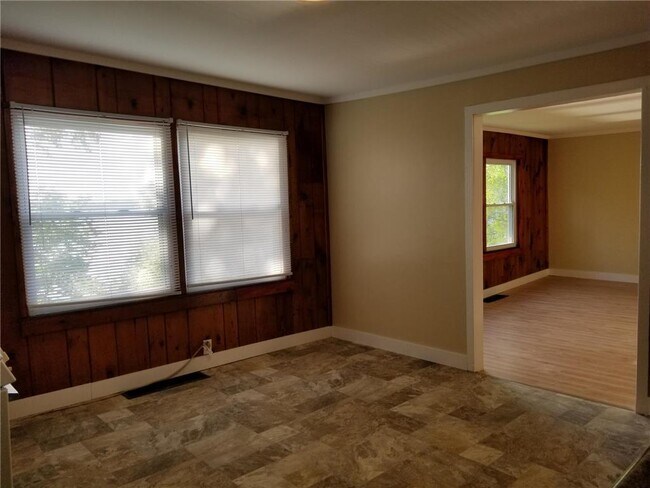 Building Photo - 7105 Main St