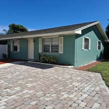 Building Photo - 1081 Brown Rd