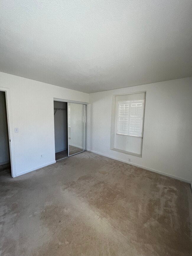 Building Photo - 2636 Carson Way