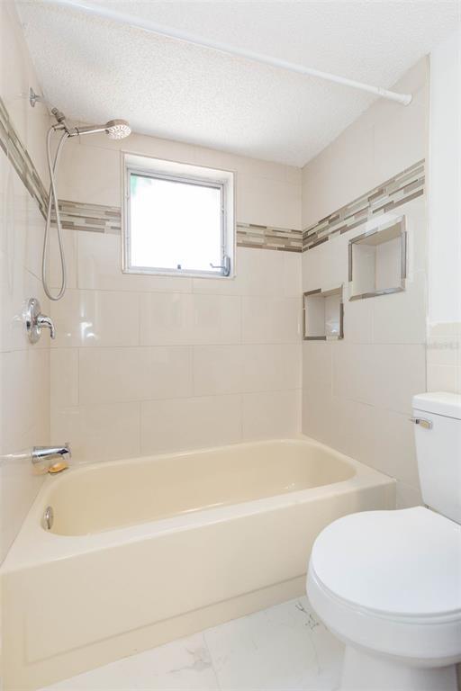 Building Photo - 8253 Redfield Dr
