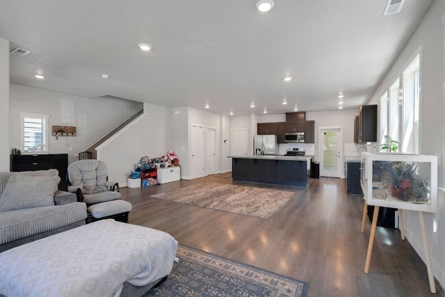 Building Photo - 16855 SW Townsville St