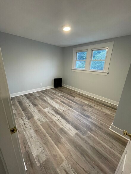 Bedroom 2 - 166 Roger Williams Ave