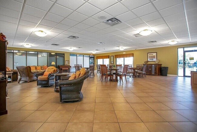 Building Photo - 1328 Pasadena Ave S