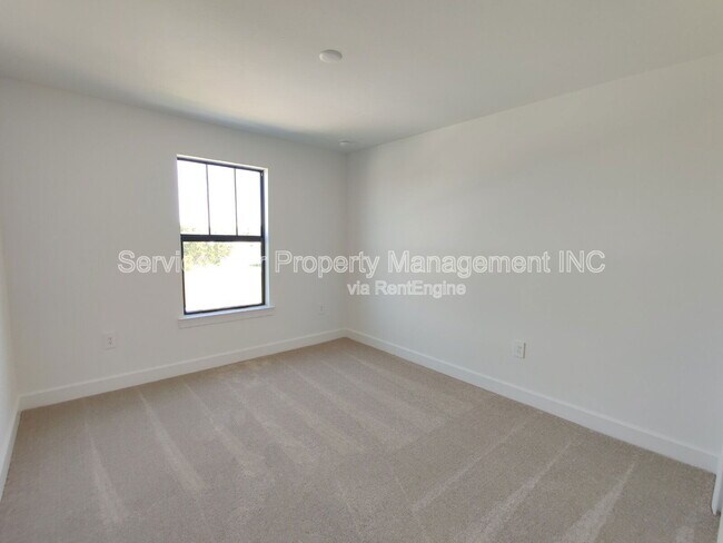Building Photo - 6140 Baywood Ct