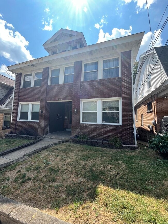 Primary Photo - 1709 New Haven Ave