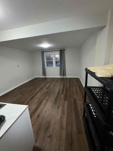 Building Photo - 12702 Country Ln