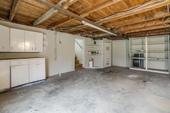 Building Photo - 5437 Sam Calloway Rd