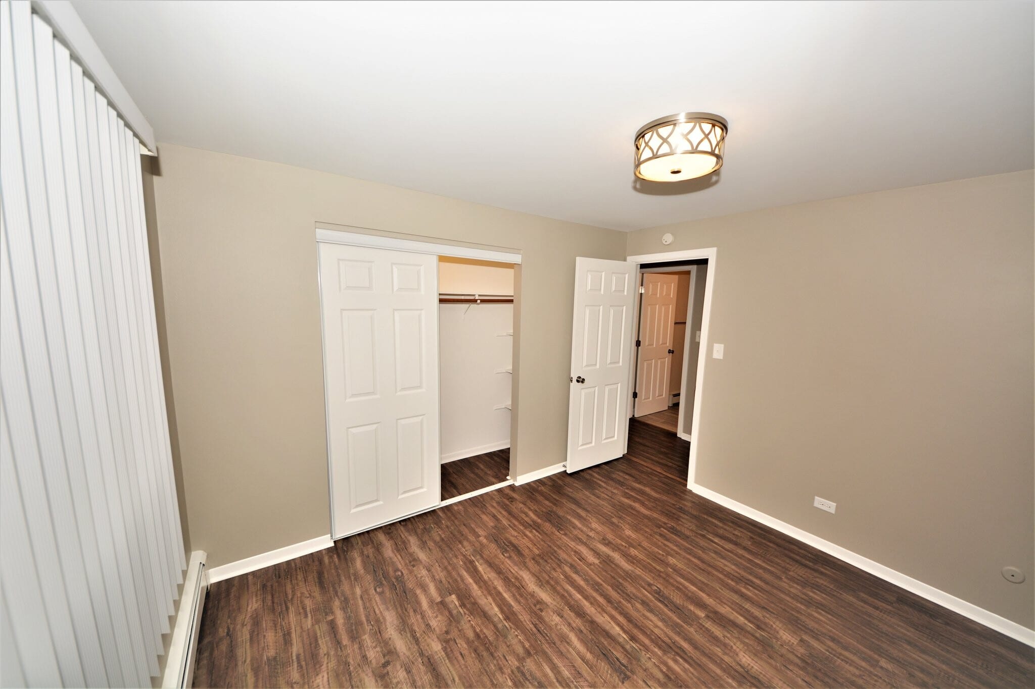 Building Photo - 9422 S 78th Ct