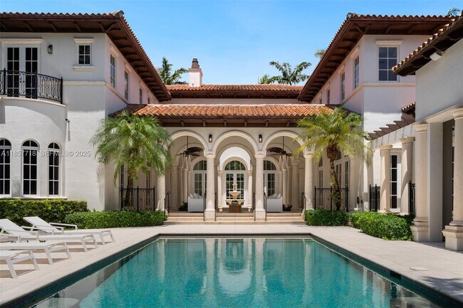 Building Photo - 9941 SW 60th Ct