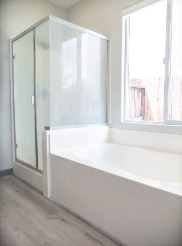 Building Photo - 633 Chandon Dr