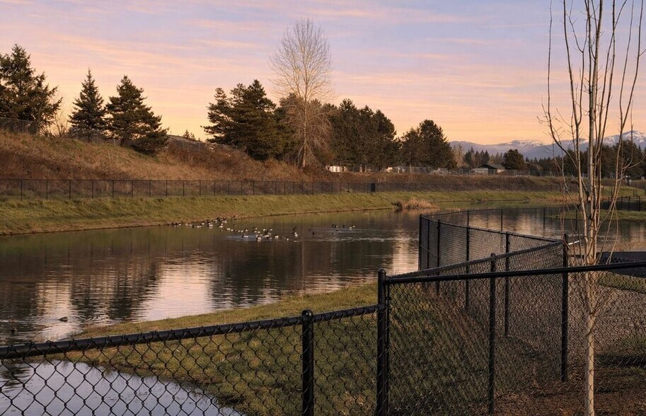 Building Photo - 8313 NE 134th Pl