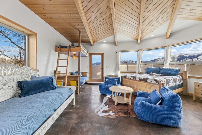 Building Photo - 84 Arcturus Dr