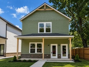 Building Photo - 614 Poplar St