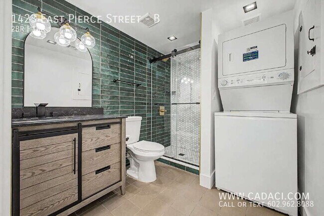 Building Photo - 1423 E Pierce St