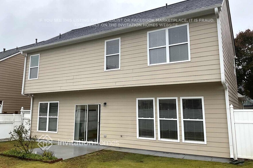 Building Photo - 76 Laurelton Cir