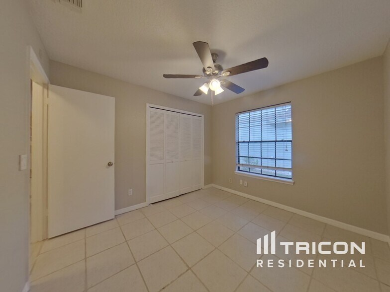 Building Photo - 3517 Exeter Ct