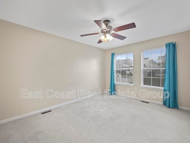 Building Photo - 238 Merrbaugh Dr