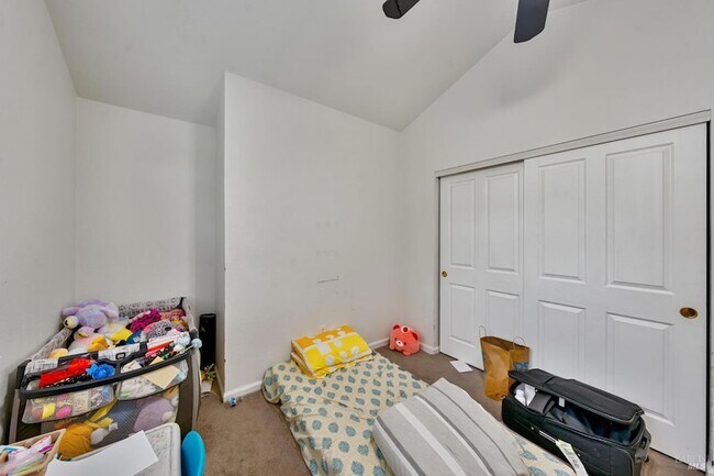 Building Photo - 3500 Crownridge Dr