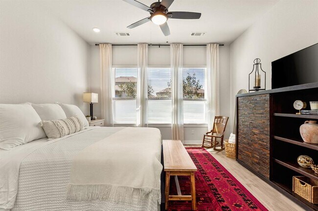 Building Photo - 12600 Purple Prairie Ln