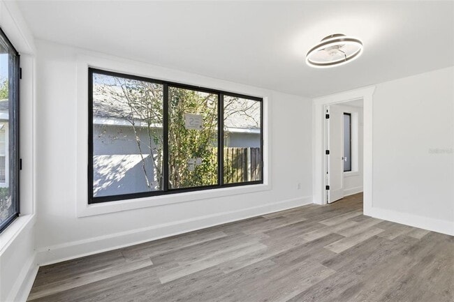 Building Photo - 1326 13th Ave S