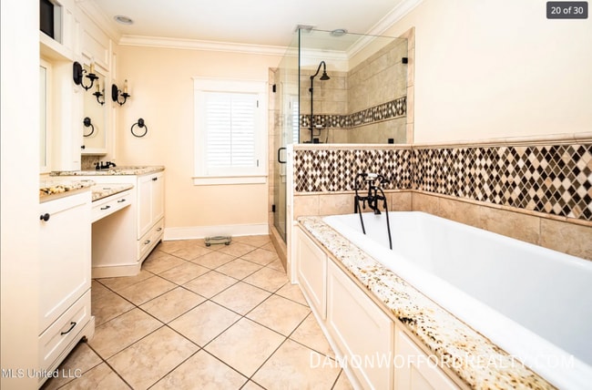 Building Photo - 3678 Cavalier Dr