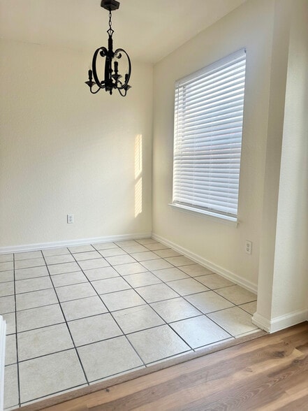 Building Photo - 7217 Ashbourne Way