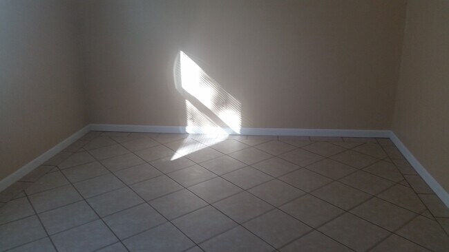 Building Photo - 214 Crosswinds Drive