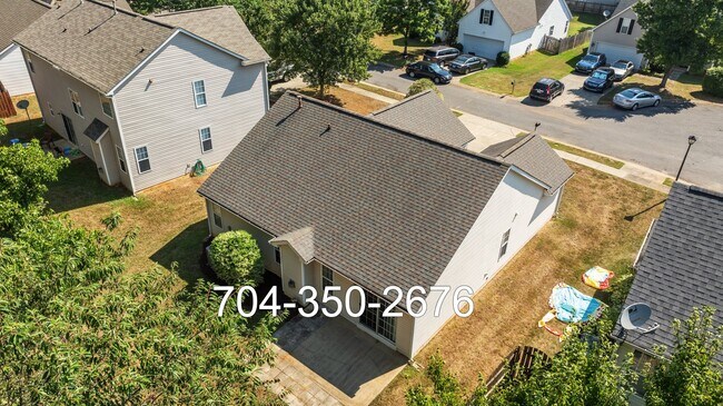 Building Photo - 11228 Dickie Ross Rd