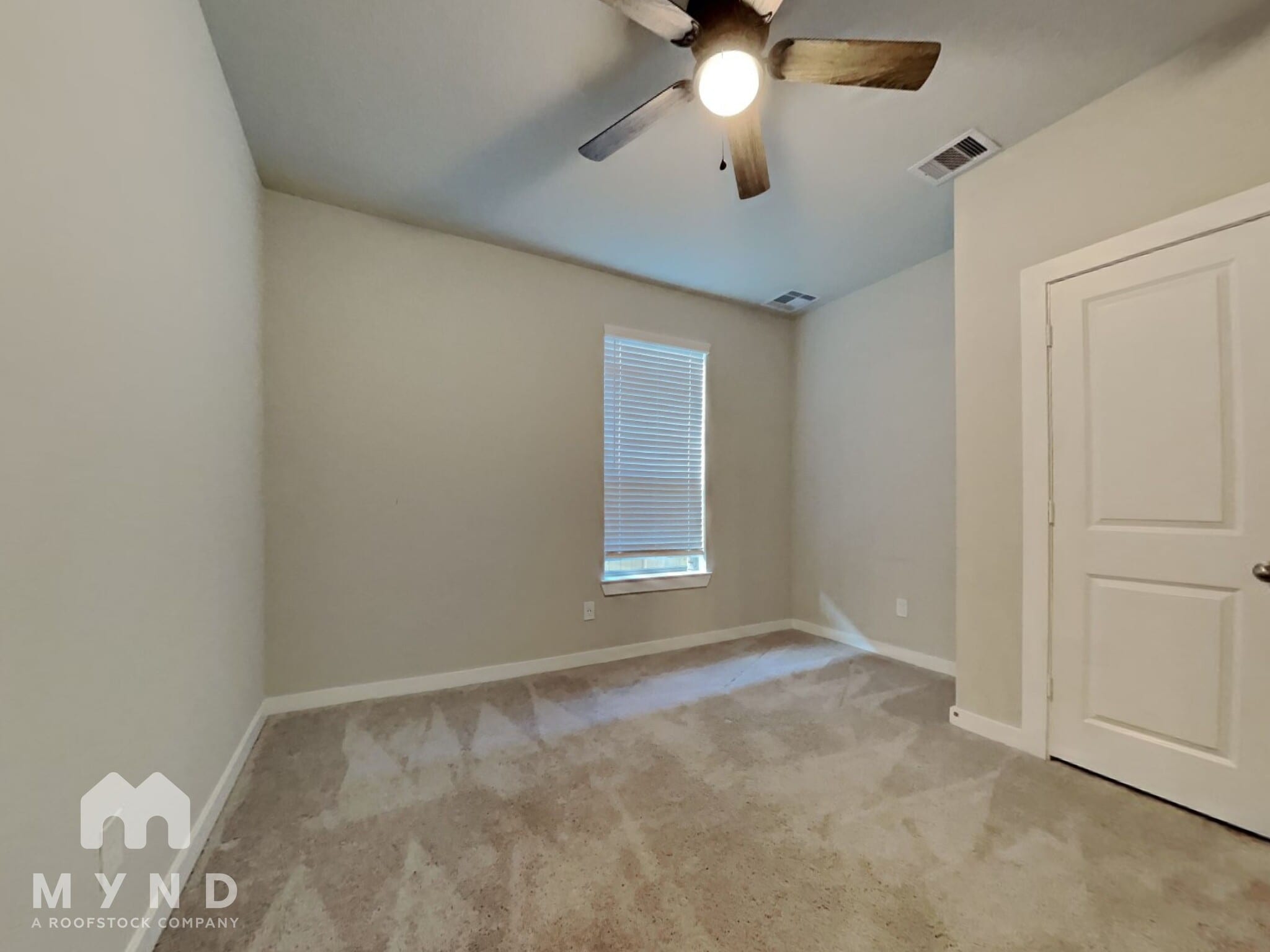 Building Photo - 734 Lacebark Elm Trl