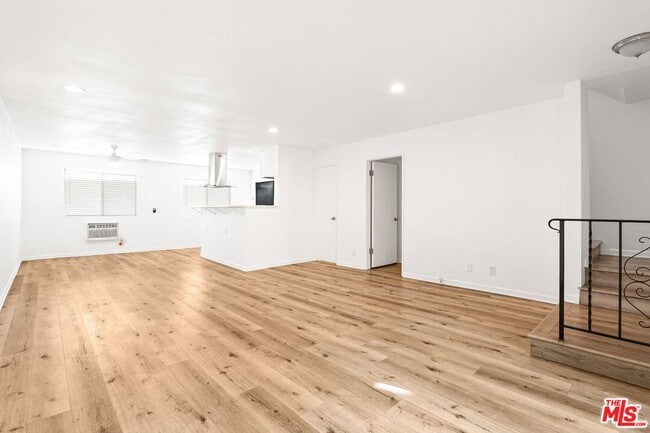 Building Photo - 2242 S Bentley Ave