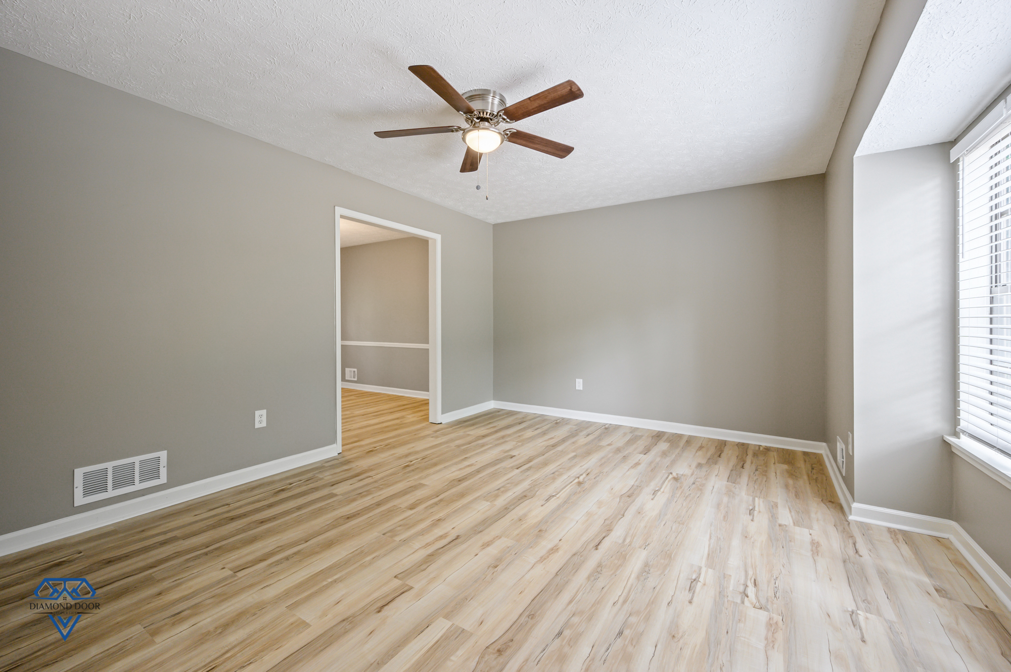 Building Photo - 4400 Chartley Ln