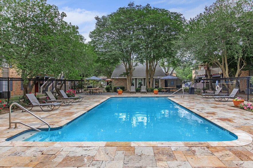 Primary Photo - The Arts Apartments At Broussard Crossing