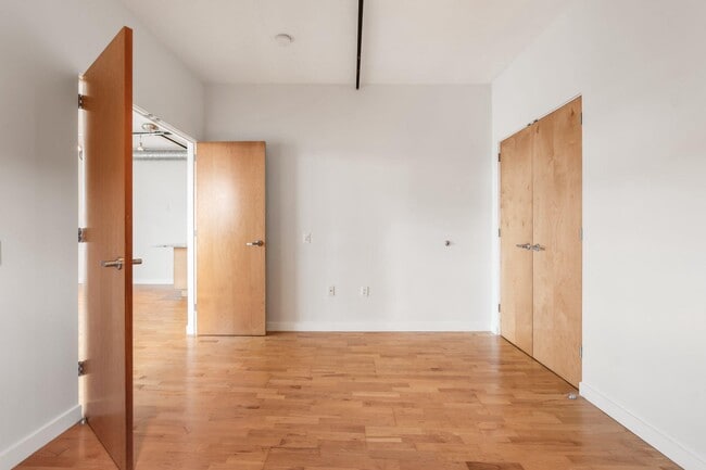 Building Photo - 1125 11th St NW