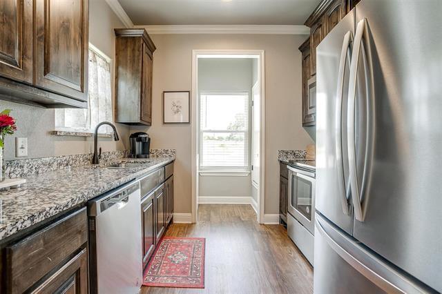 Building Photo - 2700 James