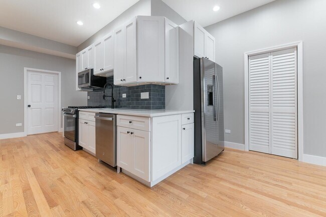 Building Photo - 1303 W Flournoy St