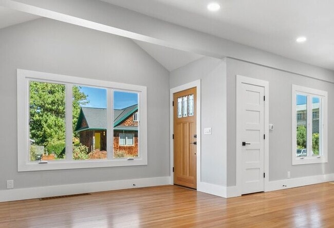 Building Photo - Stunningly Remodeled 1905 Beauty w/ AIR CO...