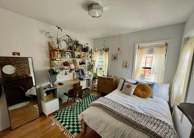 Building Photo - 789 Greene Ave