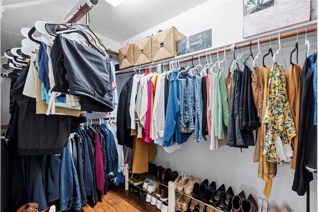 Building Photo - 26119 Savory Springs Ln