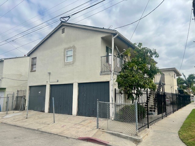 Building Photo - 5307 Roseland St